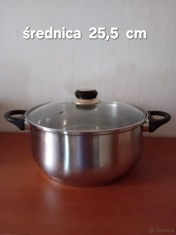 Zestaw różnych garnków I patelnia - 3