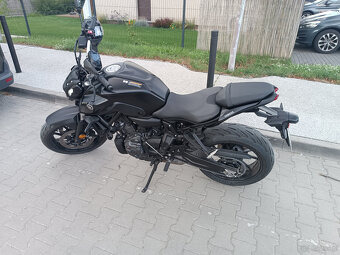 Yamaha MT 07 - 3