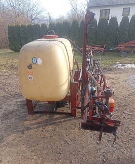 Opryskiwacz zawieszany Rau 850L - 3