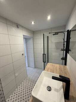 Sprzedam mieszkanie po kapitalnym remoncie Lubomierz - 3