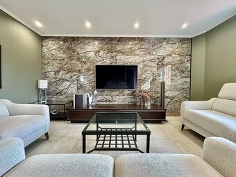 Dom piętrowy w zab. bliźniaczej o pow. 203m2, działka 387m2, - 3