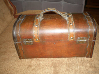 Sprzedam drewniany kuferek na alkohol, używany, wymiary, sze - 3