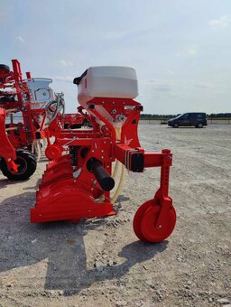 Glebogryzarka międzyrzedowa OZDOKEN z podsiew do truskawek - 3