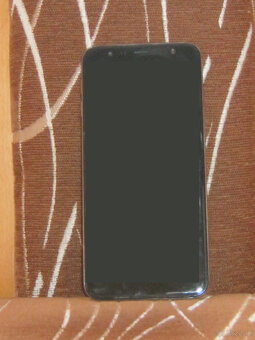 Telefon komórkowy Samsung J4+ - 3