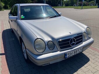 E 200 - 3