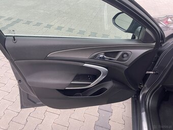 Insignia - 3