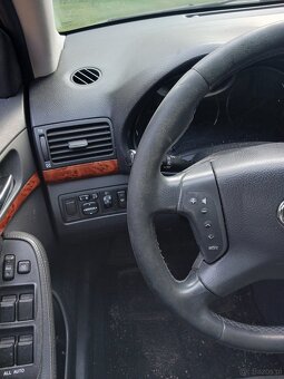 Sprzedam toyota Avensis 2.0 d4d - 3