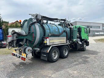 MAN 26.414 F2000 6x4 - 3