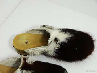 Drewniaki z naturalnej skóry bydlęcej z futrem oraz kopertów - 3