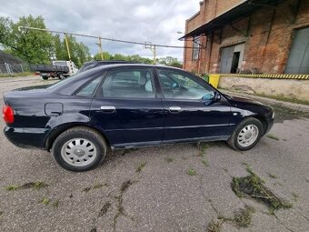 Audi A4 1.6 benzyna - 3