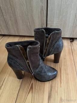 Designerskie botki damskie w rozmiarze 37 - 3