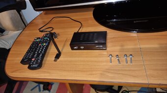 Telewizor Panasonic TX-P50S10E + dekoder DVB-T2 - 3