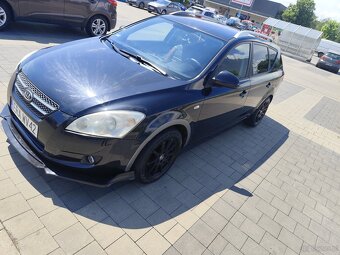 Na sprzedaż: Kia Cee'd SW 1.6 CRDi 2009 (Kombi, diesel - 3