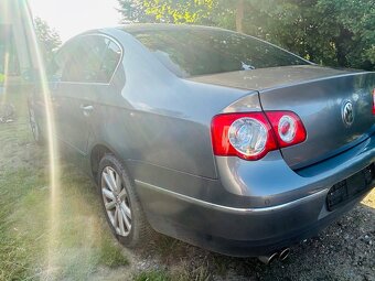 Sprzedam VWPassat2,0l Benzyna Automat z2006r. - 3