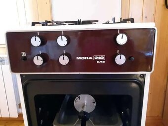 Kuchenka gazowa wolnostojąca - 3