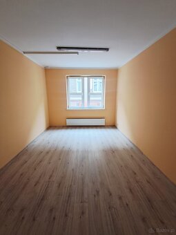Lokal usługowo-biurowy o pow. 65m2,winda, I piętro, Kalisz - 3