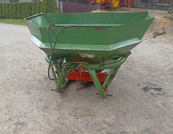 Rozsiewacz nawozu Amazone ZA-F 603 hydrauliczny - 3