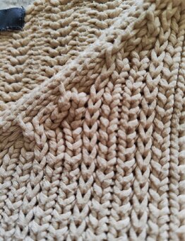 Ciepły sweterek, jasny beż. TCM Rozm. 42 - 3