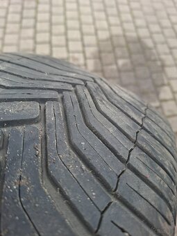 Opony 215/55/17 r MICHELIN CROSSLLMATE rok 2021 całoroczne 9 - 3