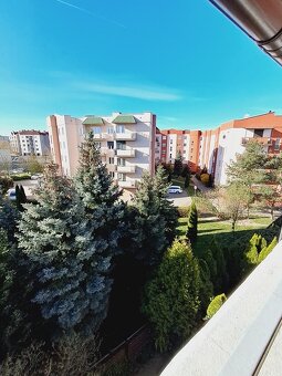 3 pokojowe mieszkanie, 52.80m2, duży balkon, III piętro, os. - 3