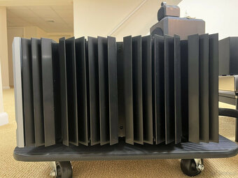 Pass Labs X350.8 ( Price : 3700 EUR ) - 3