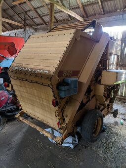 Presa New Holland 841 - 3