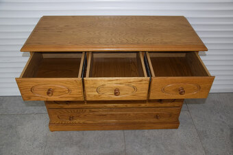 komoda dębowa z szufladami - jak nowa - 3