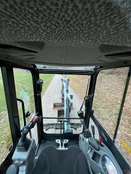 Sprzedam minikoparkę Bobcat E19 - 3