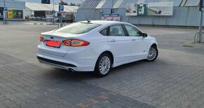 Ford fusion - 3