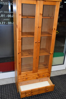witryna z drewna sosnowego - jak nowa - 3