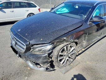 Mercedes Benz třídy E 400 combi - 3