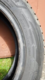 Opony zimowe Goodyear UltraGrip - 3