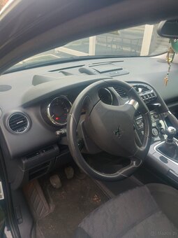Peugeot 3008 - 3