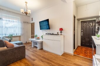 2 pokoje przy Parku + piwnica + miejsce postojowe. - 3
