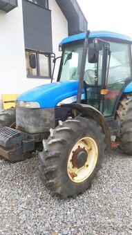 Traktor New Holland TD80D - 3