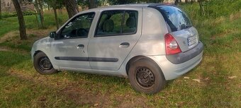 Renault Clio 2003 r.1.4 benzyna - 3
