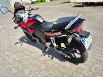 Honda CBR125R - 3