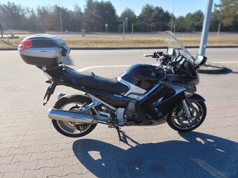 Yamaha FJR1300 - 3