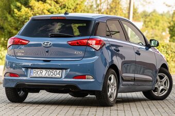 HYUNDAI i20 - 3