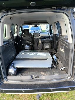 Sprzedam Peugeot Partner TEPEE 1,6D 2015 - 3