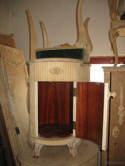 Sprzedaję kompletną sypialnię z XIX wieku, - 3