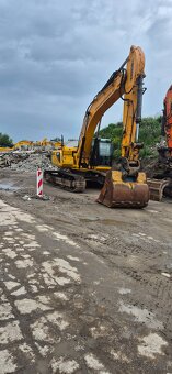sprzedam koparka JCB 330 LC - 3