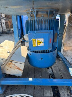 Sprzedam kruszarkę - młynek do plastiku - 3