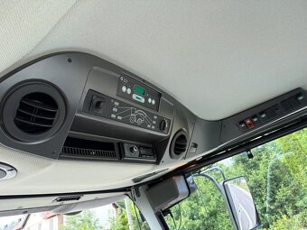 Sieczkarnia do kukurydzy Claas Jaguar 840 4x4 centralne sma - 3