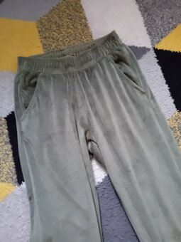 Welurowe spodnie dresowe - 3