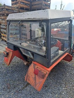 Kabina zetor 5211-7745.  Typ  BK 6011. - 3