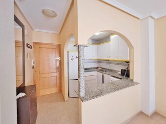 Na sprzedaż: Umeblowany apartament 3-pokojowy z balkonem - 3