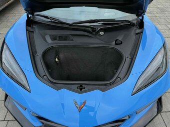 Corvette C8 70th - 3