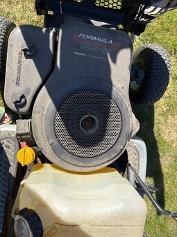 Kosiarka traktorek MTD11,6 KW z koszem-uszkodzony pas jezdny - 3