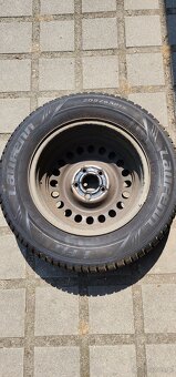 Opony Laufenn 205/65R15 z felgami 4szt. - 3